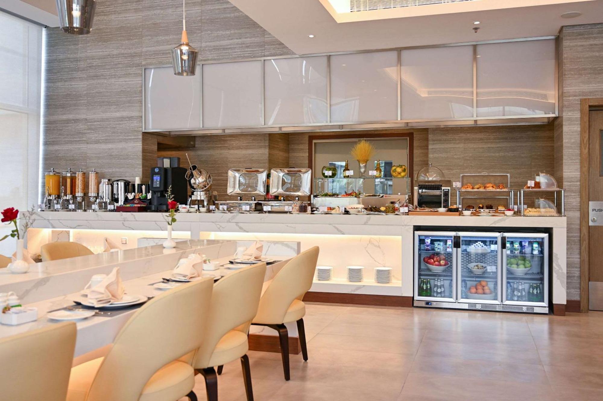 Comfort Hotel Riyadh Olaya Ngoại thất bức ảnh