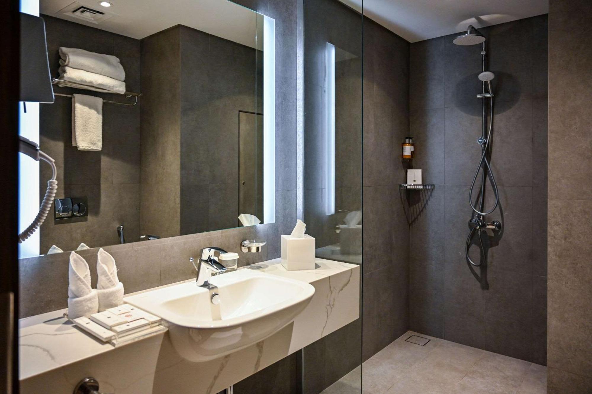 Comfort Hotel Riyadh Olaya Ngoại thất bức ảnh
