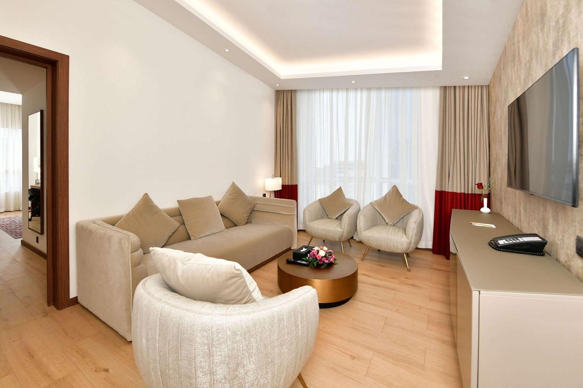 Comfort Hotel Riyadh Olaya Ngoại thất bức ảnh