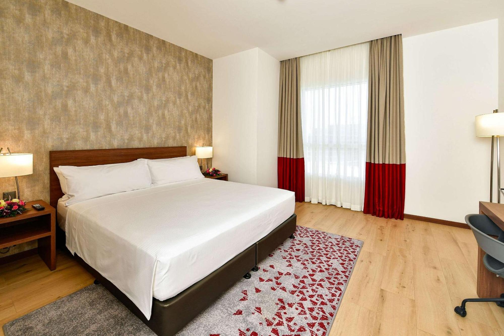 Comfort Hotel Riyadh Olaya Ngoại thất bức ảnh