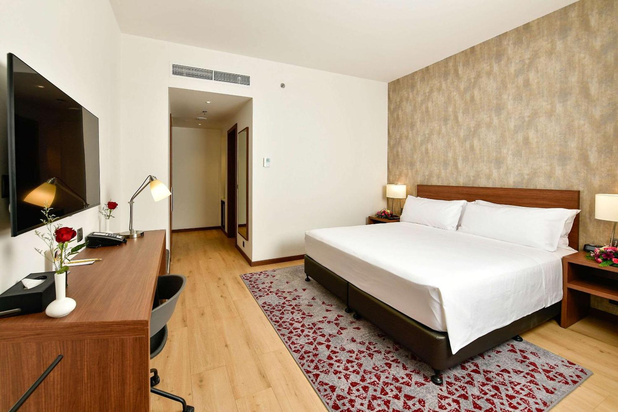 Comfort Hotel Riyadh Olaya Ngoại thất bức ảnh