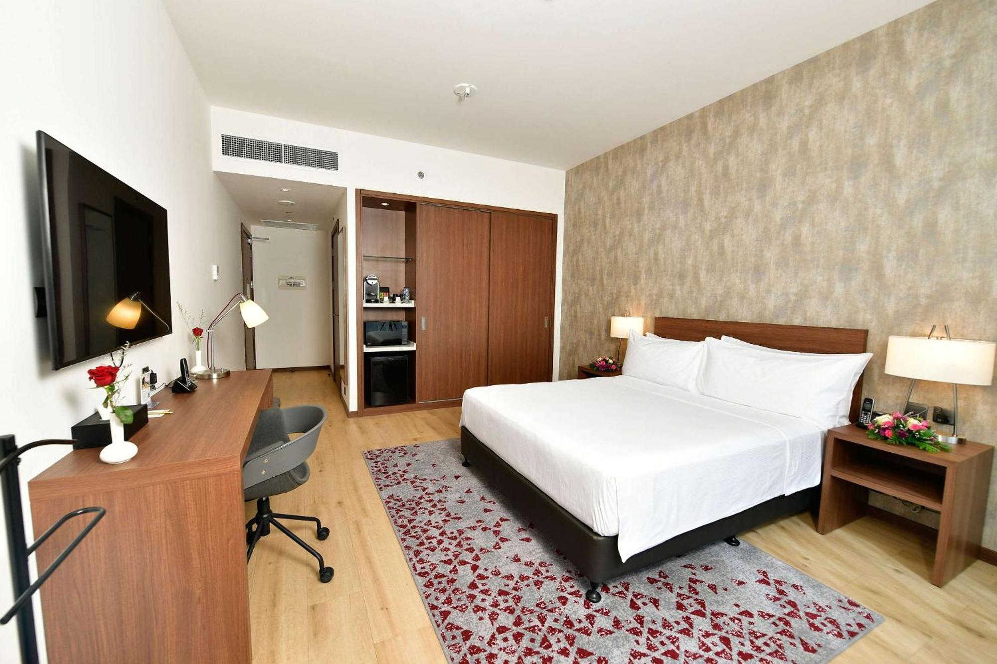Comfort Hotel Riyadh Olaya Ngoại thất bức ảnh