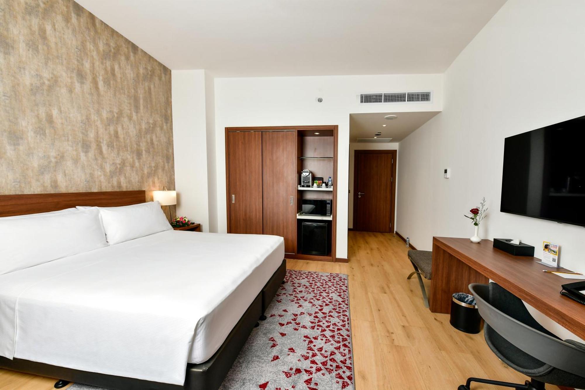 Comfort Hotel Riyadh Olaya Ngoại thất bức ảnh