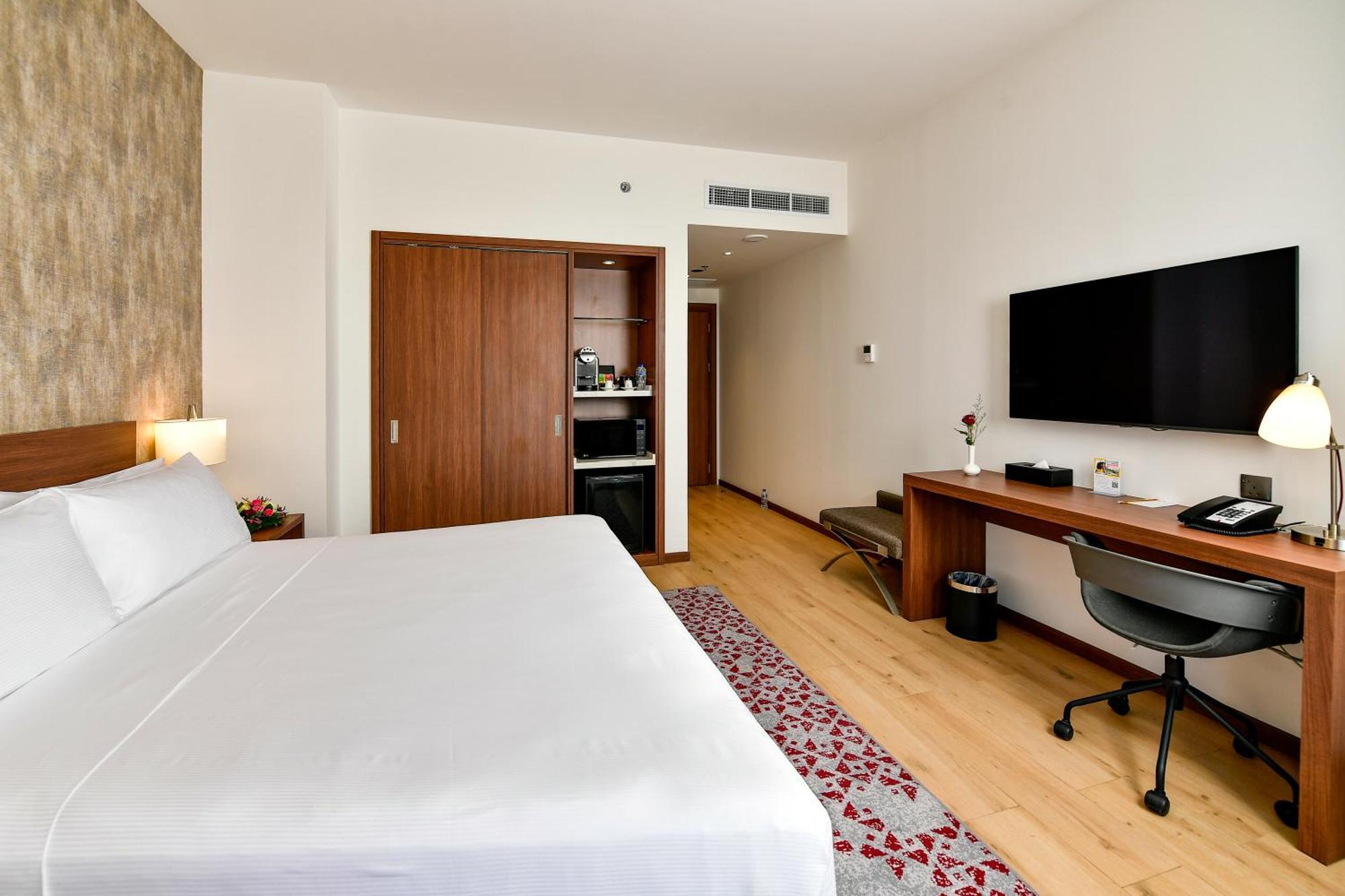 Comfort Hotel Riyadh Olaya Ngoại thất bức ảnh